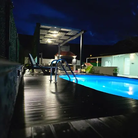 Holiday home Grey House With Heated Pool *