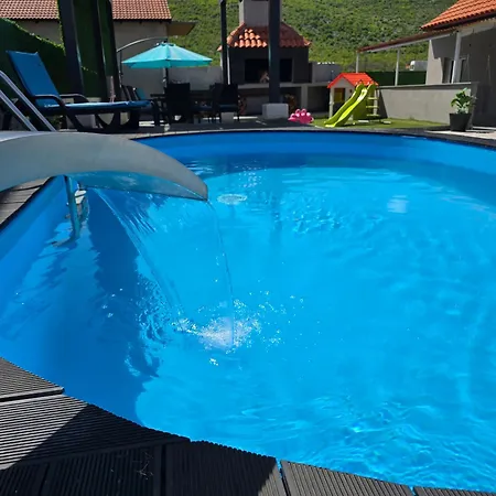 Grey House With Heated Pool Drnis *
