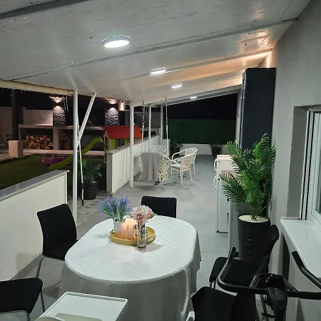 Holiday home Grey House With Heated Pool *