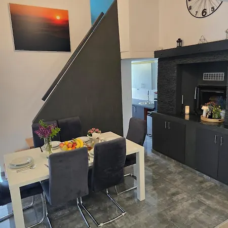 Holiday home Grey House With Heated Pool *