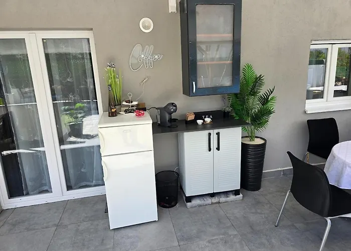 Holiday home Grey House With Heated Pool Drnis