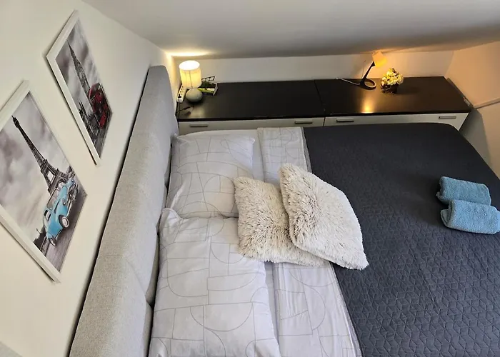 Holiday home Grey House With Heated Pool Drnis Kricke