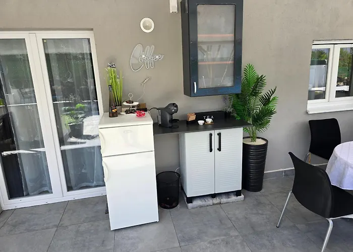 Holiday home Grey House With Heated Pool Drnis *