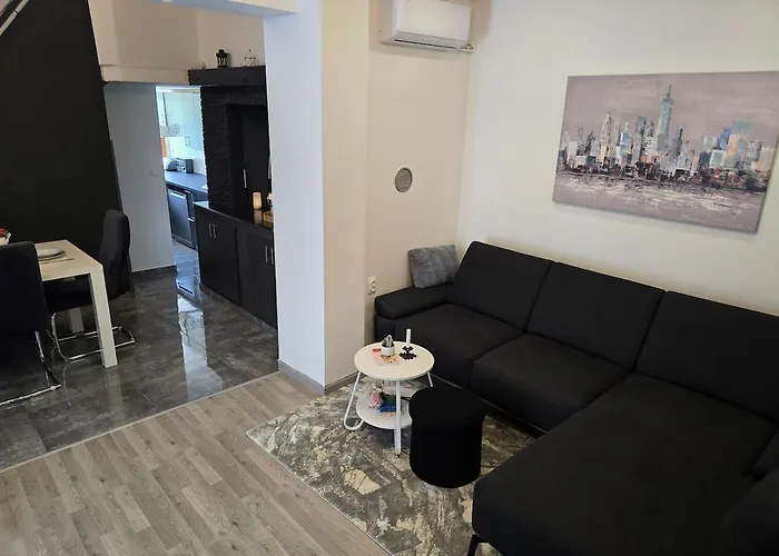 Grey House With Heated Pool Drnis * Kricke